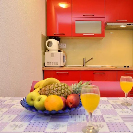 Apartamento Pakostane 7 *