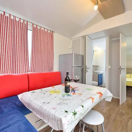 Pakostane 7 Apartamento
