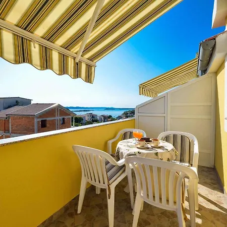 Pakostane 7 Apartamento